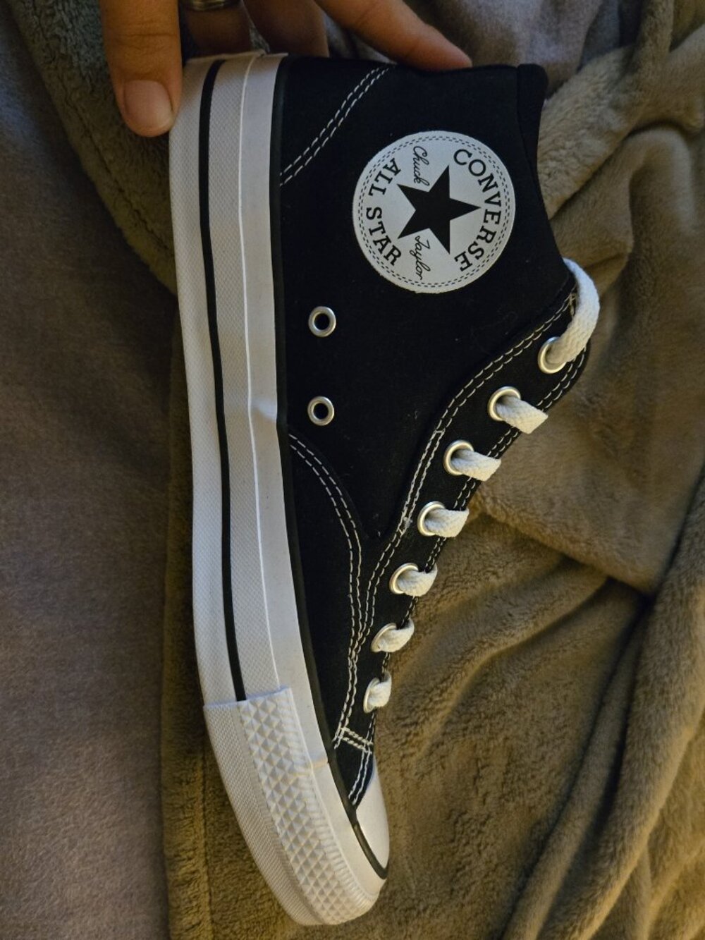 Chuck Taylor Converse mens size 9